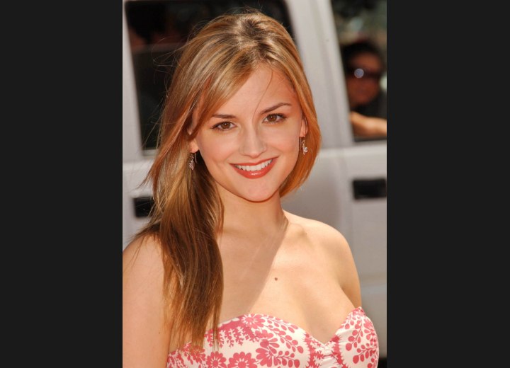 Rachael Leigh Cook with carefree long hair