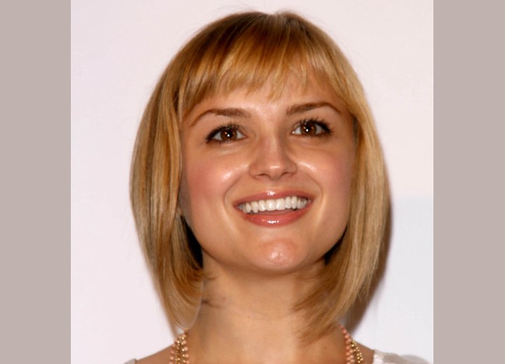 Bob cut with a shorter back - Rachael Leigh Cook