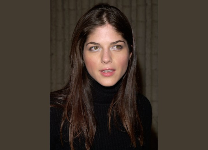 Long hairstyle for straight brown hair - Selma Blair