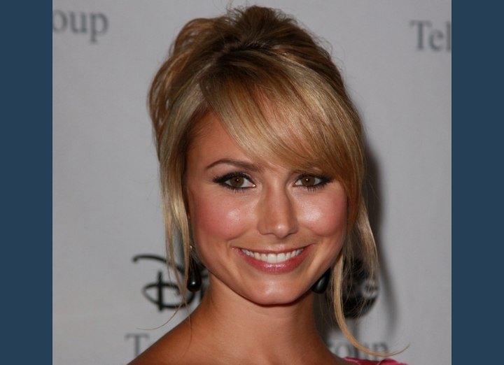 Stacy Keibler wearing her hair in an updo
