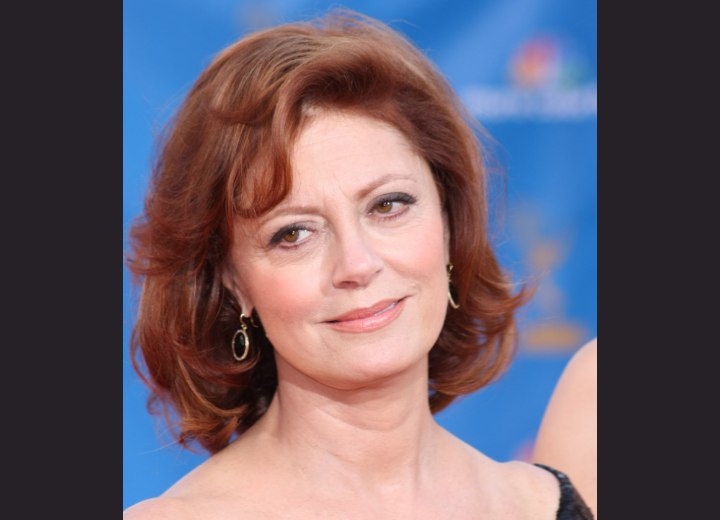 Susan Sarandon wearing her hair with gentle tilts