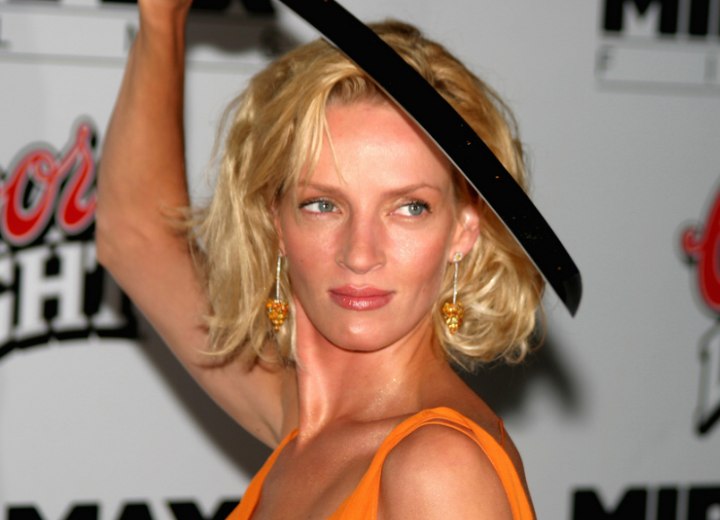 Mid-length hairstyle with layers - Uma Thurman