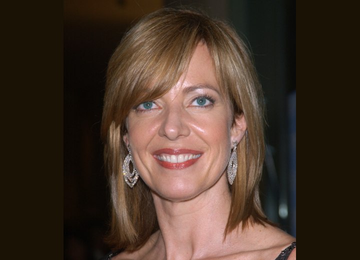 Allison Janney's hair in a medium length shag