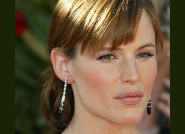 Jennifer Garner's hair with one side bangs