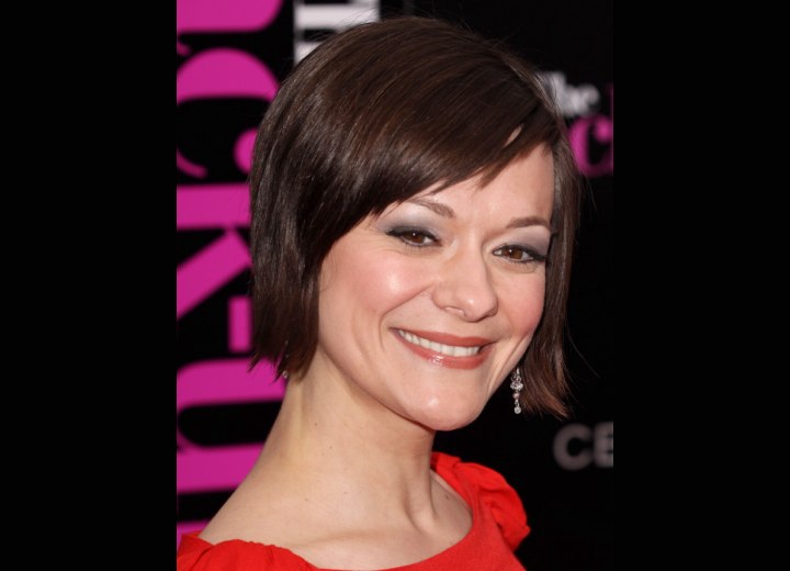 Short hair style that covers the ears - Maribeth Monroe