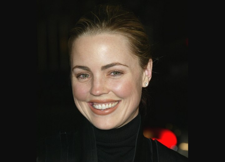 Melissa George wearing her hair up