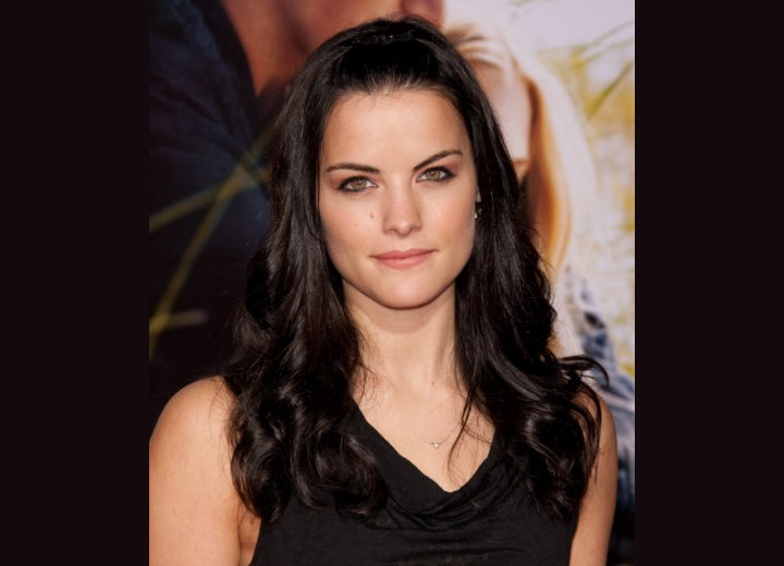 Jaimie Alexander - Simple long hairstyler