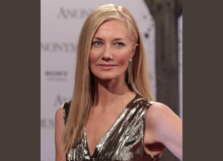 Long hair for women aged over 40 - Joely Richardson