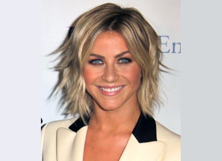 Julianne Hough - hairstyle with spice