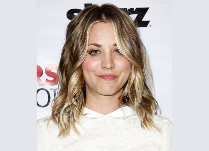 Kaley Cuoco with long layered hair