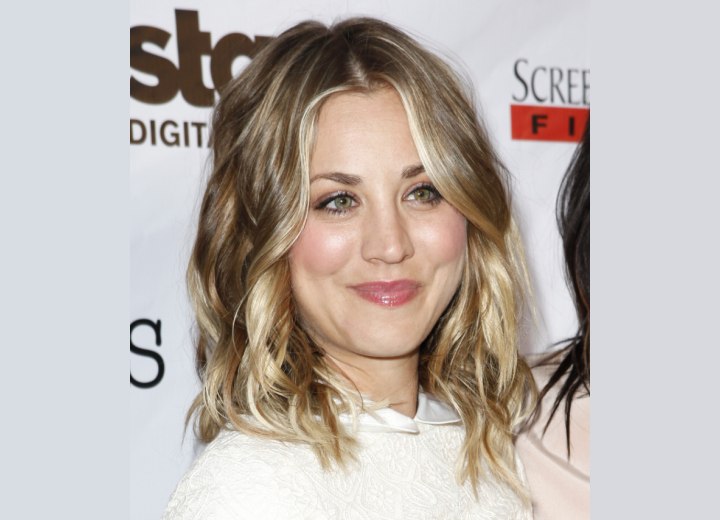 Kaley Cuoco's hair with bright highlights