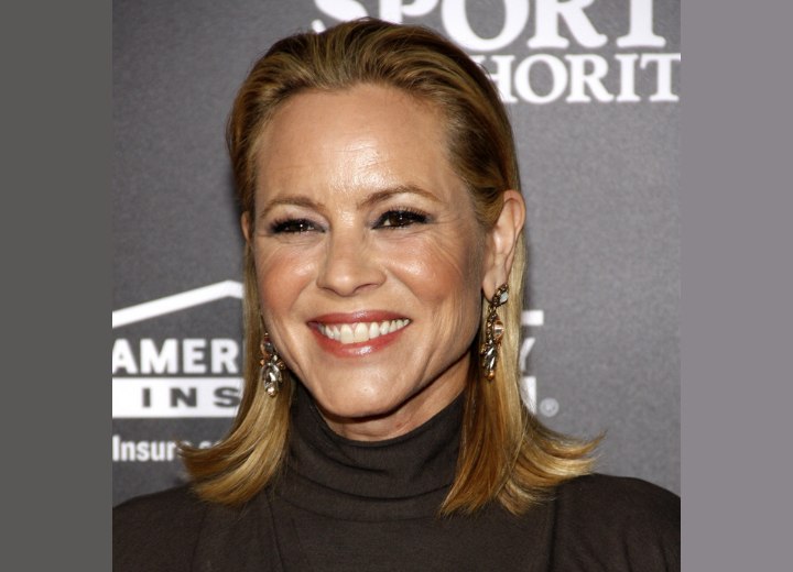 Maria Bello's age appropriate hairstyle that makes an over 