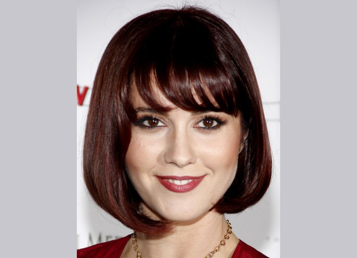 Mary Elizabeth Winstead - Flirty short bob with bangs