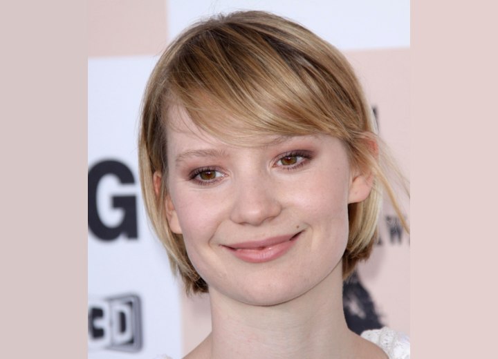 Mia Wasikowska's bob with side sweeping bangs