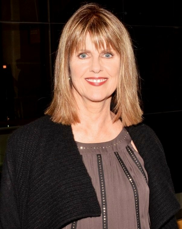 Pam Dawber  Haircut and color to keep hair youthful after 