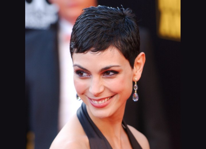 Pixie cut for a heart shaped face - Morena Baccarin
