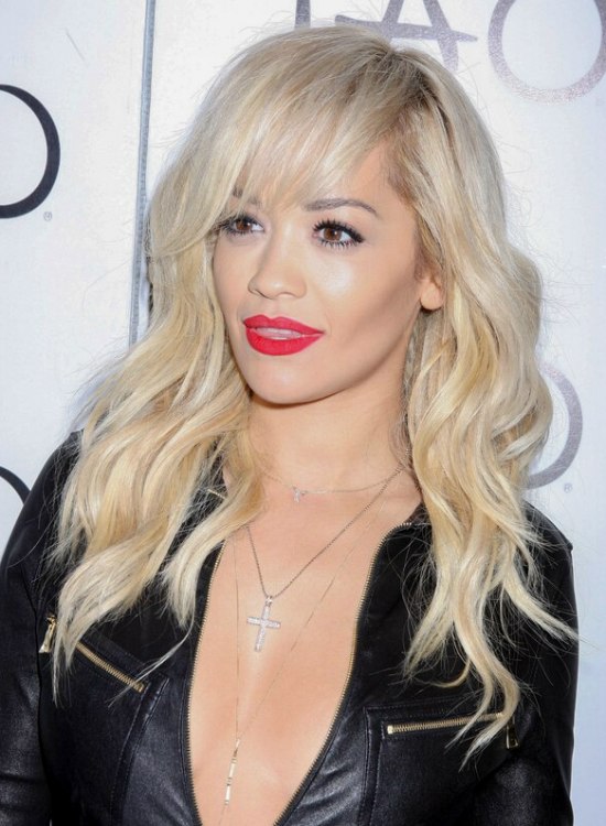 Rita Ora  Long hairstyle with loose waves and hair extensions