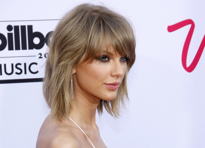 Taylor Swift bob