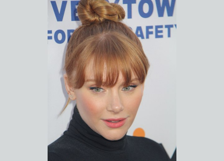 Hairstyles with bangs - Bryce Dallas Howard