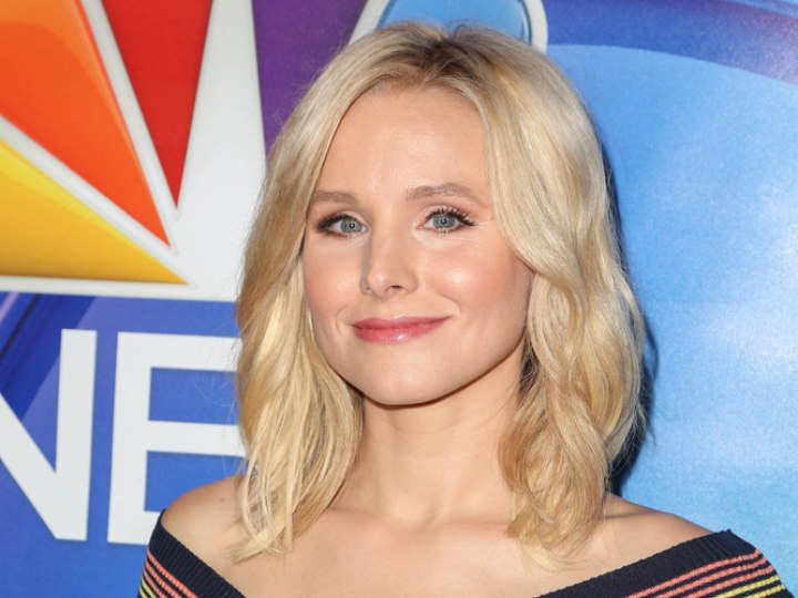 Kristen Bell wearing her hair in a long bob