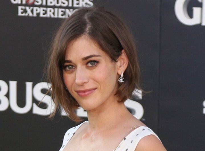 Lizzy Caplan hairstyles - Bob with an off center part