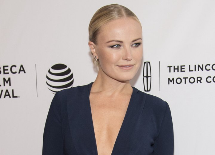 Sleeked back hairstyles - Malin Akerman