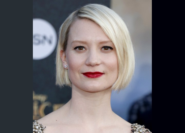 Mia Wasikowska - Short bob with a short nape