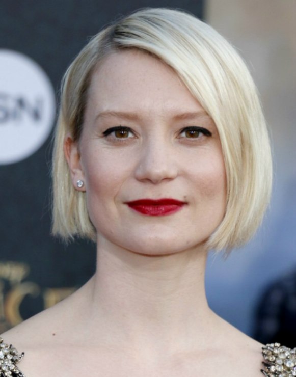 Mia Wasikowska's short bob with a short nape and angled sides