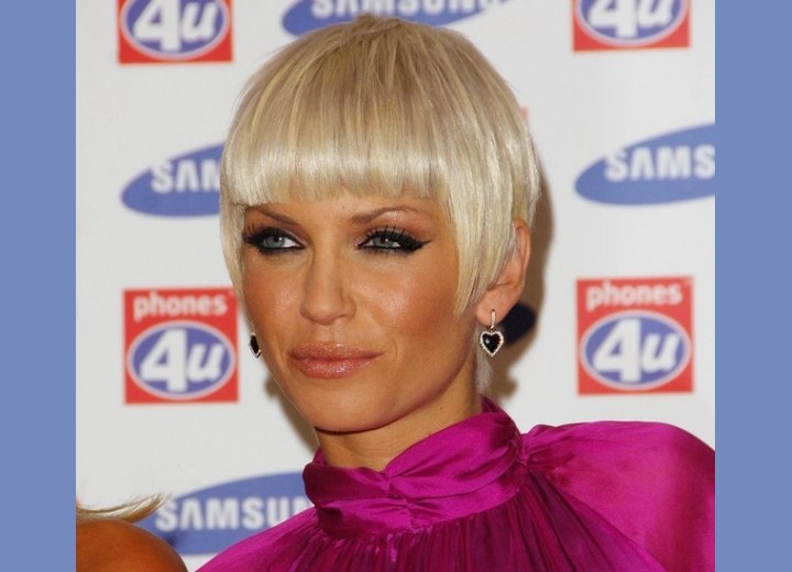 Sarah Harding wearing a short bob with exposed ears