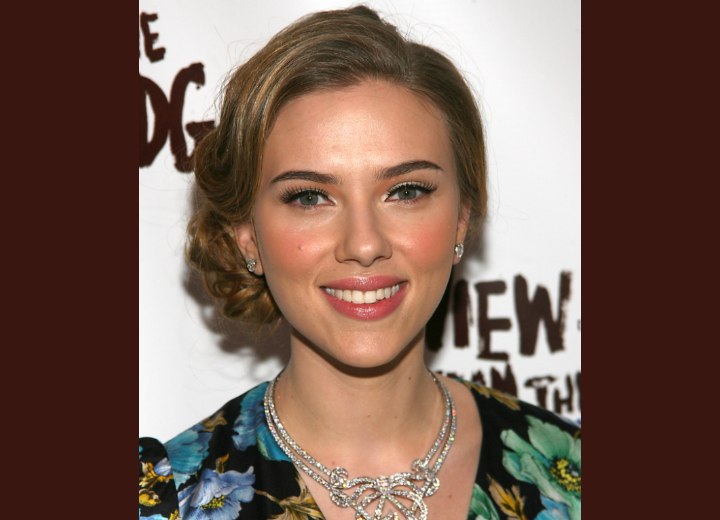 Scarlett Johansson - Updo with curls