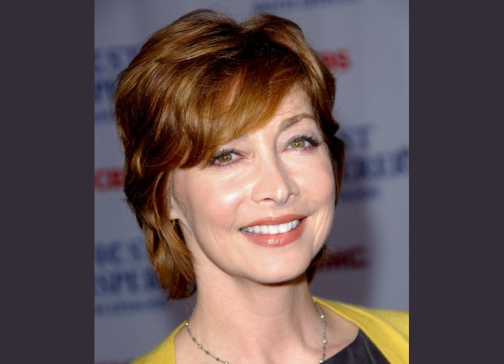 Sharon Lawrence wearing her hair in a short shag