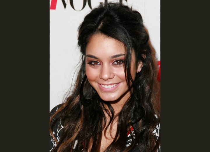 Vanessa Hudgens - Long hairstyle with waves