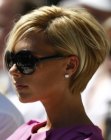 Victoria Beckham's short hairstyle how to