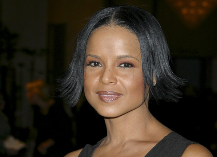 Victoria Rowell - Short haircut with the ends turned upward