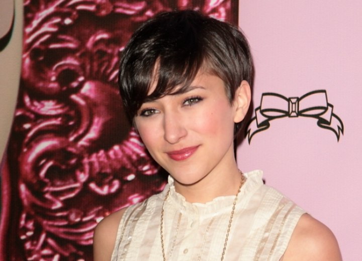 Zelda Williams with short hair