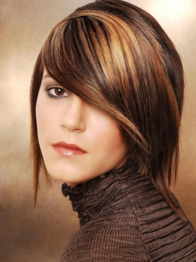 Braunes Haar mit Highlights