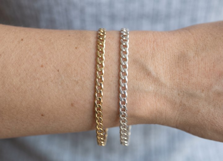 Schmuck-Test zur Bestimmung deines Hautuntertons