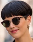 Corte de taz�n con flequillo corto