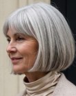 Bob a la altura de la barbilla para cabello canoso