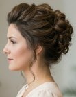 Cabello recogido para una fiesta