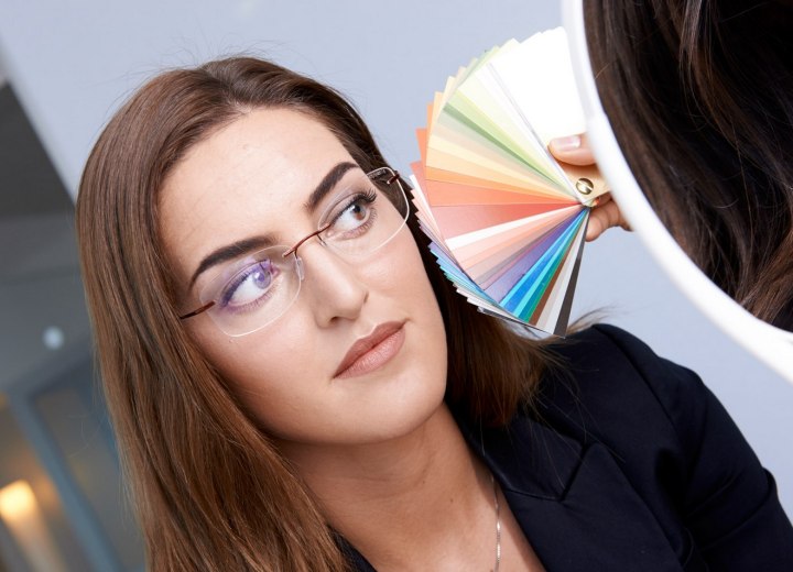 glasses colors and skin tones