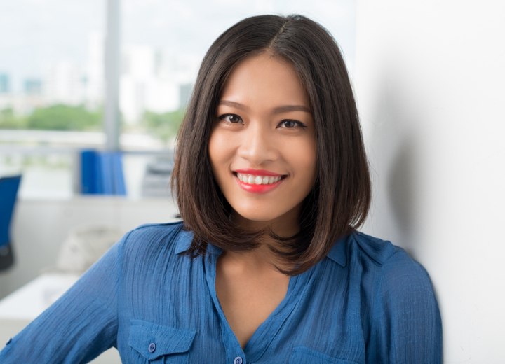 Une coupe de cheveux en carré juste au-dessus des épaules