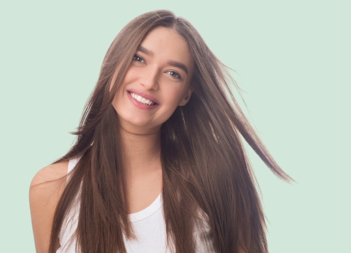 Femme aux beaux cheveux longs