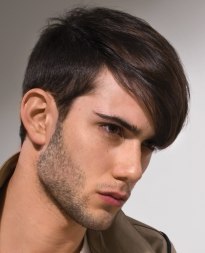 coiffure courte masculine