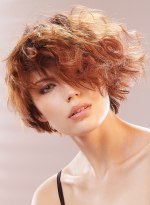 coiffure courte asymétrique