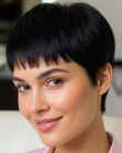Pixie avec frange courte