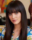 Cheveux longs brun foncé