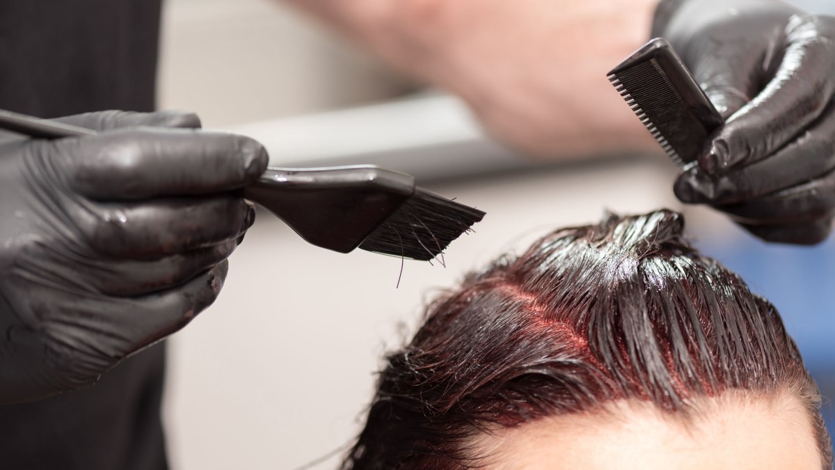 Does permanent color really thicken your hair?