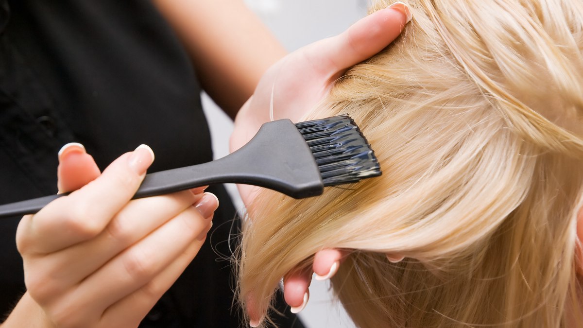 How often to use blonde toner on hair to fix a yellowy hair problem