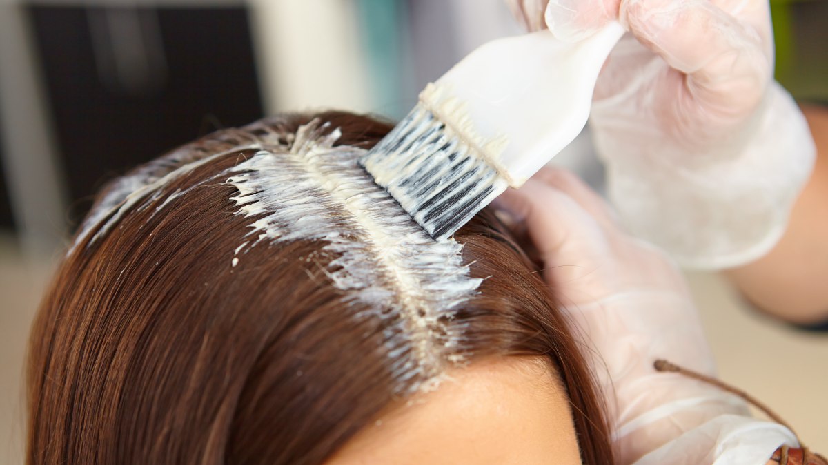 Roots coming out lighter than the rest of my hair when I color it
